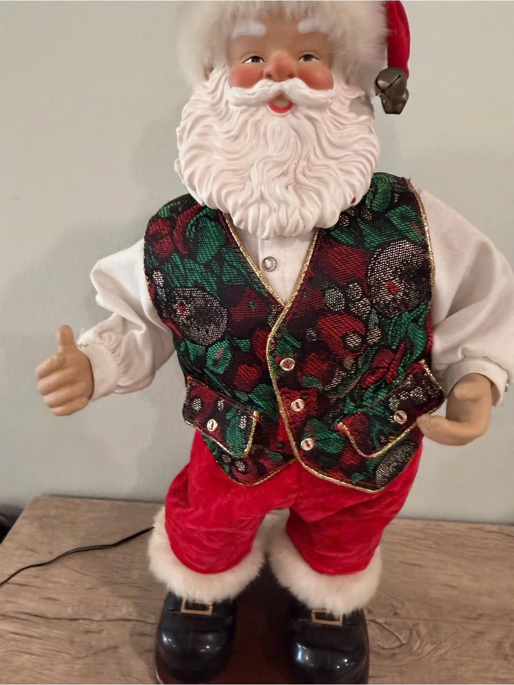 1999 Animated Rockin' Around Santa Claus Brenda Lee Christmas Figure Dancing